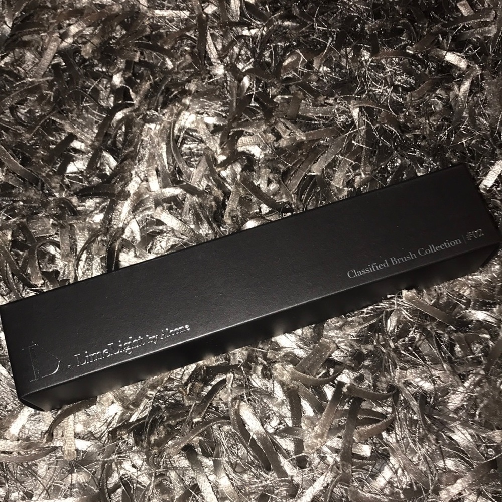 LimelightByAlcone Classified Brush 02
